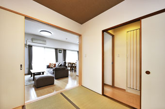 施工例アルバム マンションリフォーム【これから始まるご夫婦だけの生活。柔らかいカラーで明るく生まれ変わったゆったりLDK ~ 神戸市M邸】